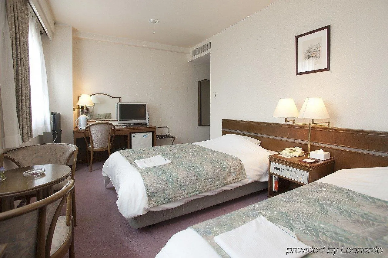 Shin Osaka Station Hotel Annex 3*,